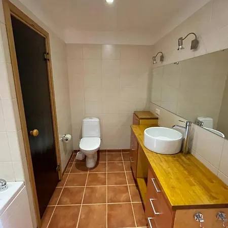 Spacious 3-bedroom With Sauna *